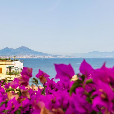 Villa Dolcevita With Parking By Napoliapartments Экстерьер фото